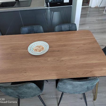 Angella Apartment Dugi Rat Exteriör bild